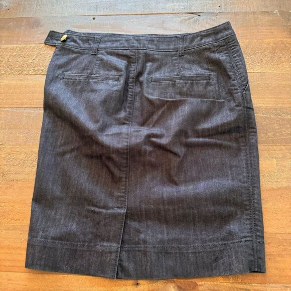 Lilly‎ Pulitzer Denim Skirt - Picture 4 of 7